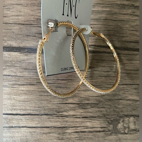 NWT: These are a pair of INC gold hoop earrings - Picture 2 of 2